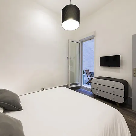 Du Guesclin Comedie * Montpellier